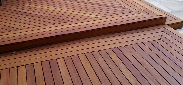 Redwood Decking Material in Bradbury, CA